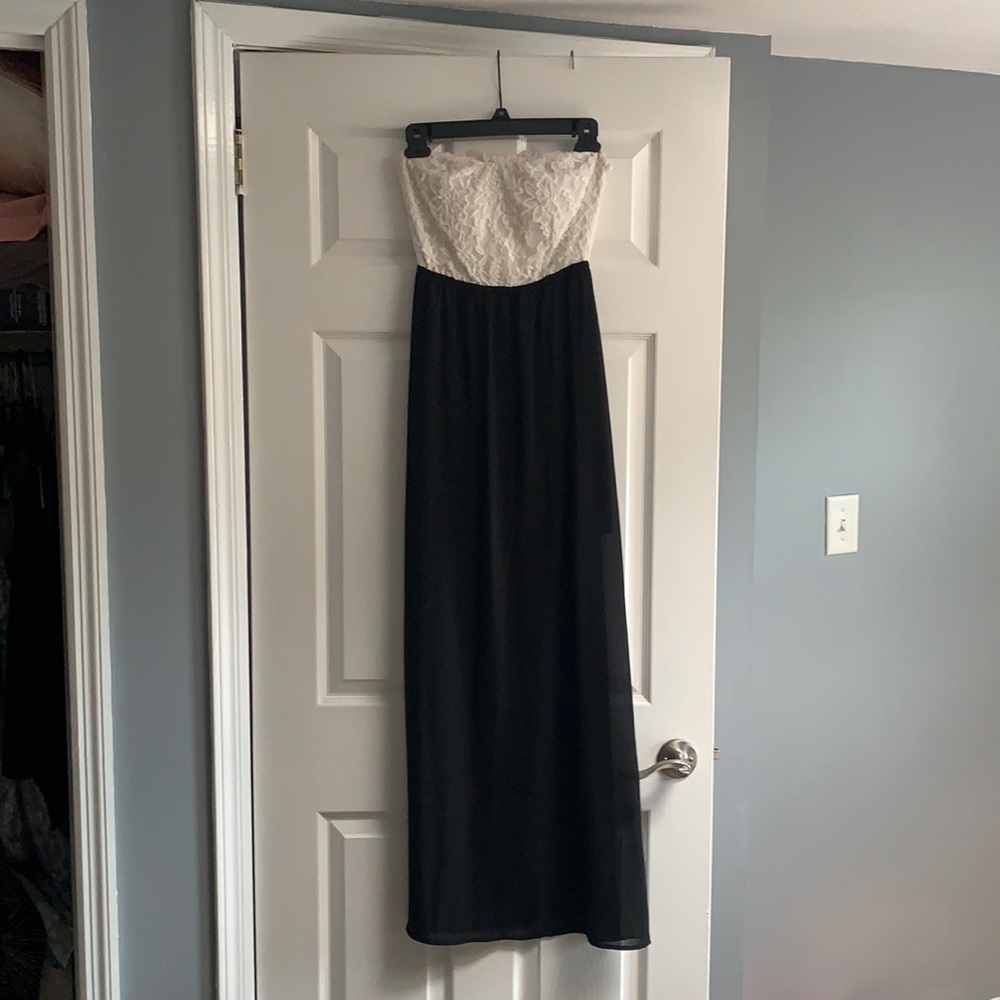 Strapless long dress